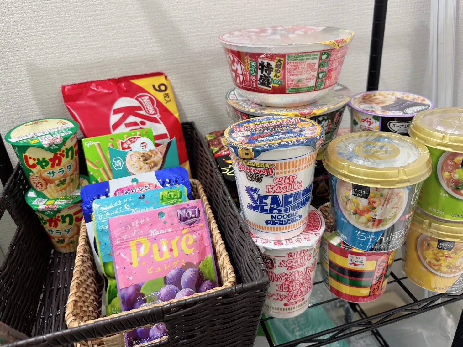 フリードリンク・フリーフードで一休み