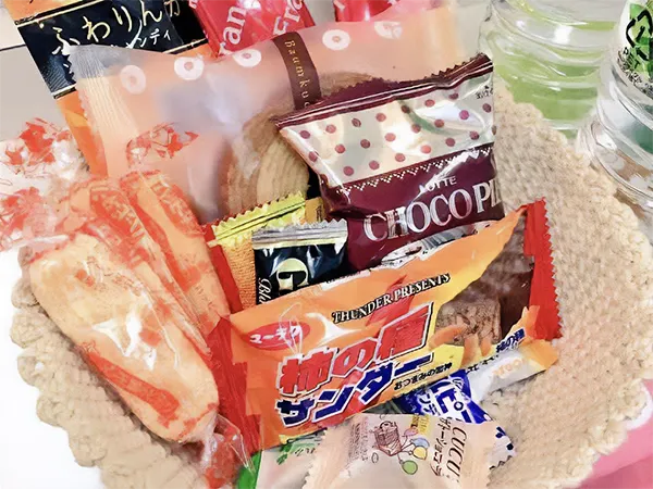 ・お菓子やコーヒー、紅茶など色々取り揃えております⭐︎ 充実した休憩時間をお過ごし頂けると思います♪